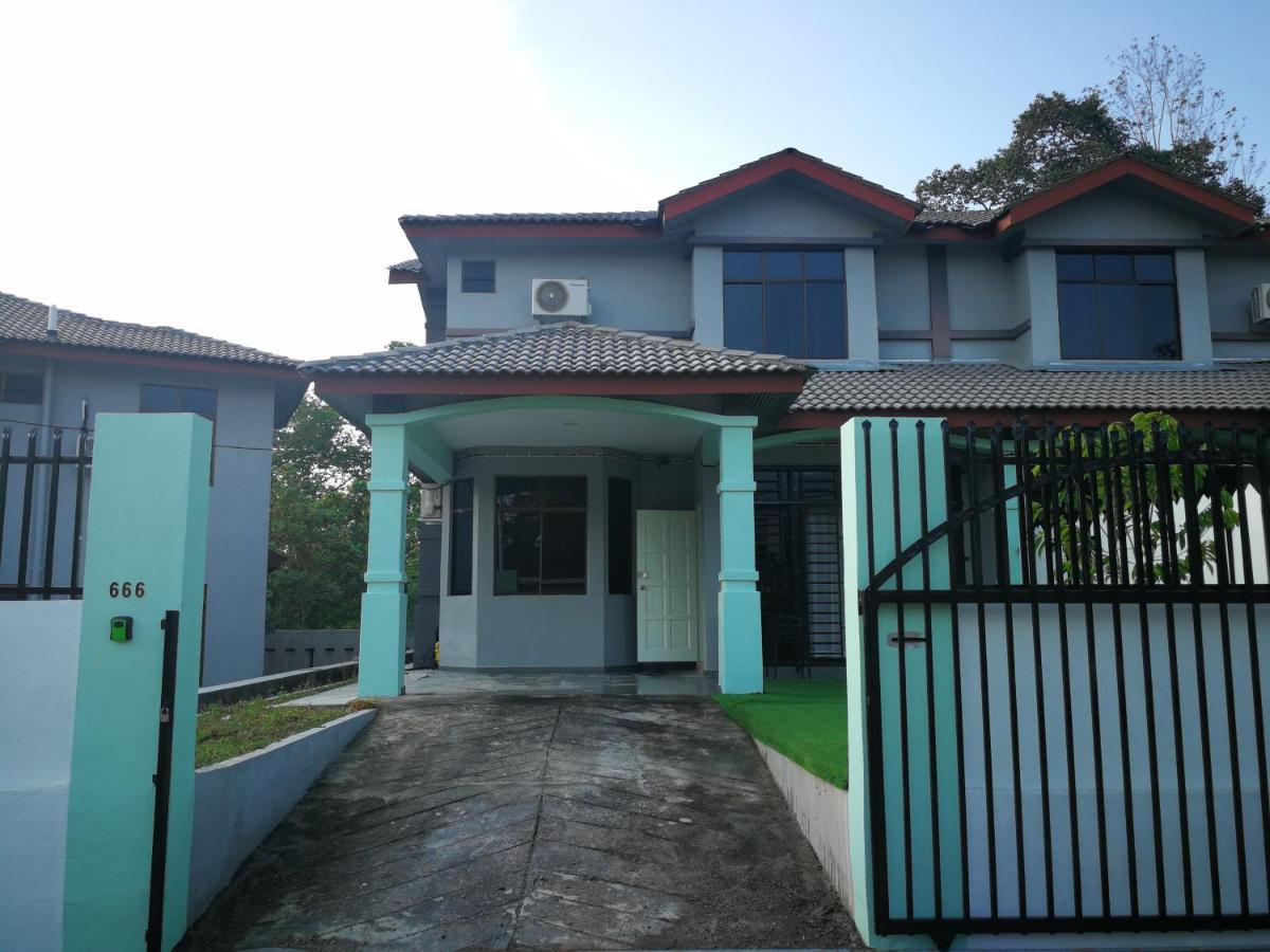 Fuxi Fruit Garden Villa Langkawi 富囍休闲度假水果园别墅兰卡威 Kuah Exterior photo