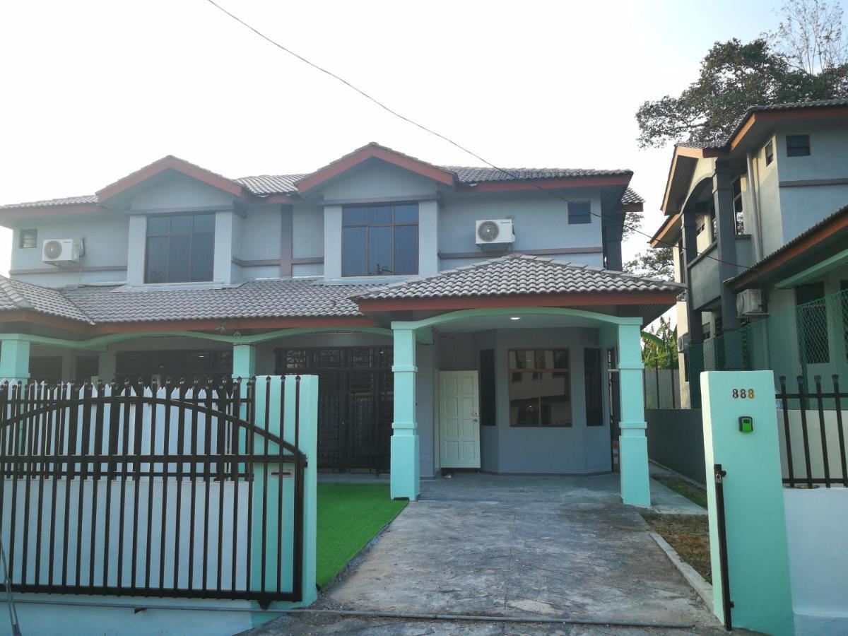 Fuxi Fruit Garden Villa Langkawi 富囍休闲度假水果园别墅兰卡威 Kuah Exterior photo